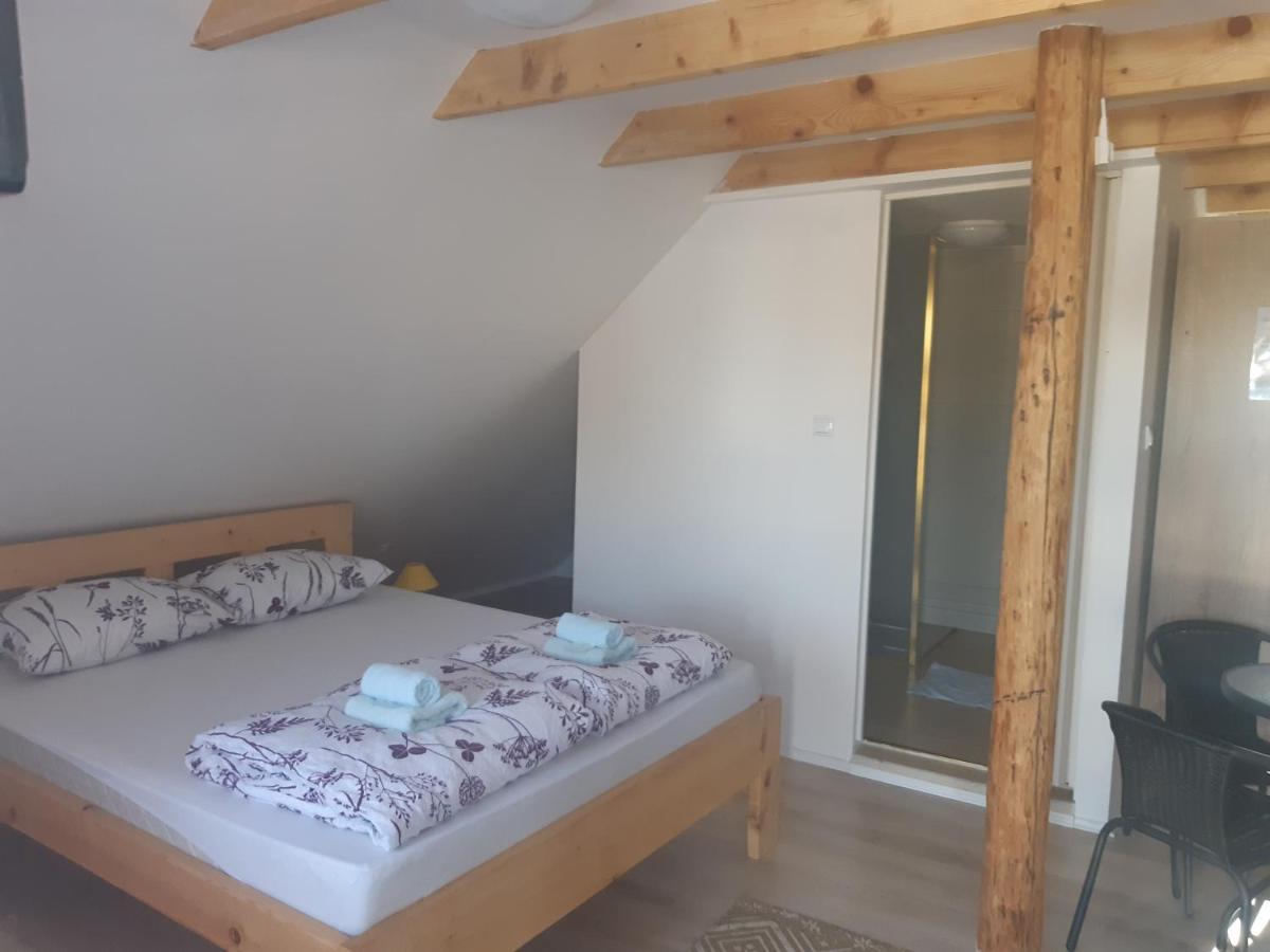 Mirella Rooms Palić Exterior foto