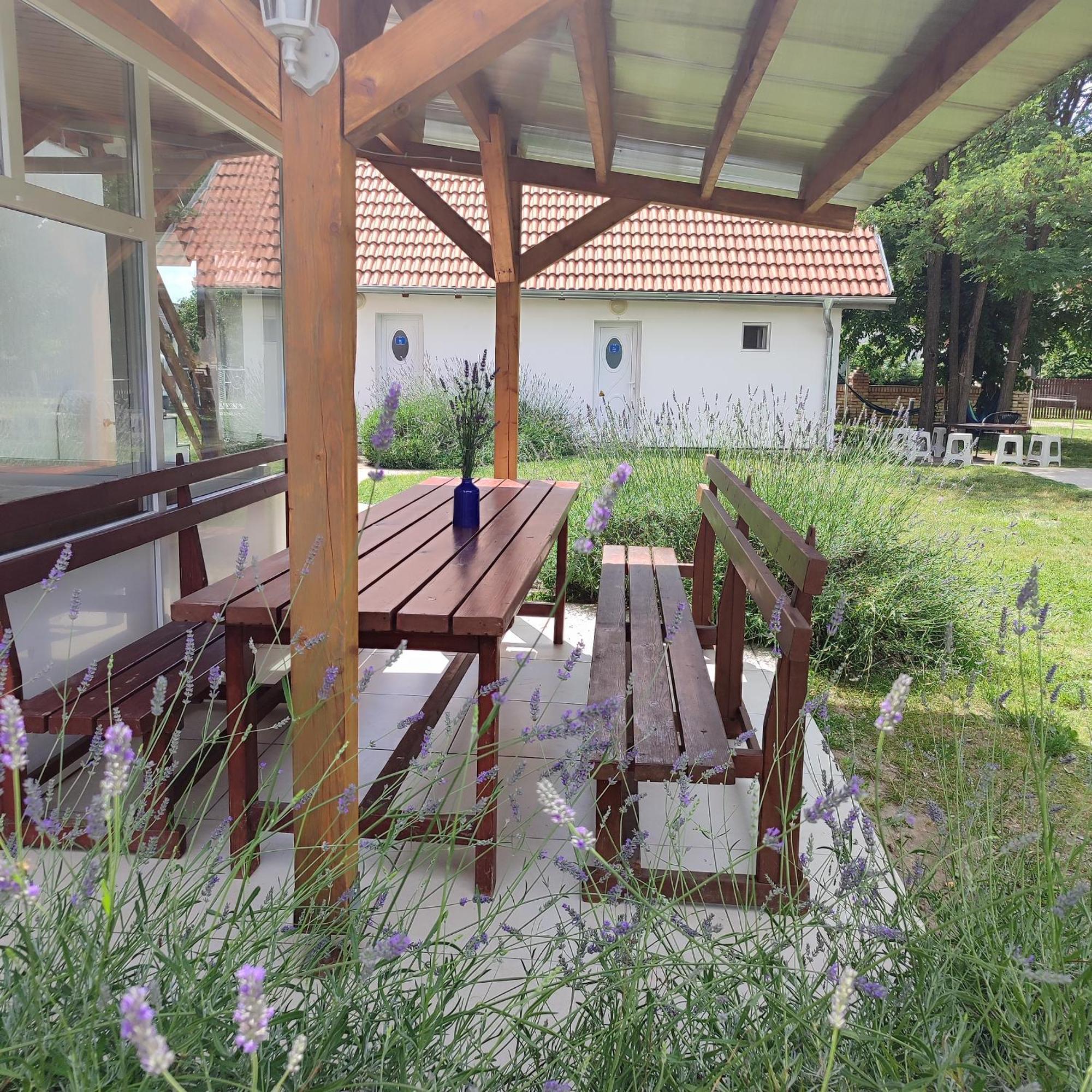 Mirella Rooms Palić Exterior foto